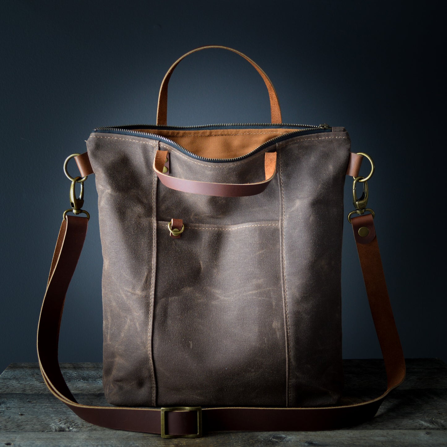Redwood Tote - Dark Oak